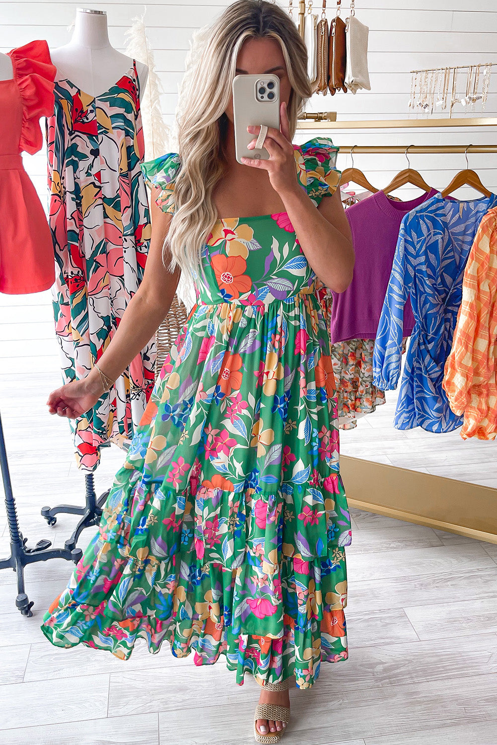 Roze mouwloze maxi-jurk met bloemenprint en ruches - PrizQ