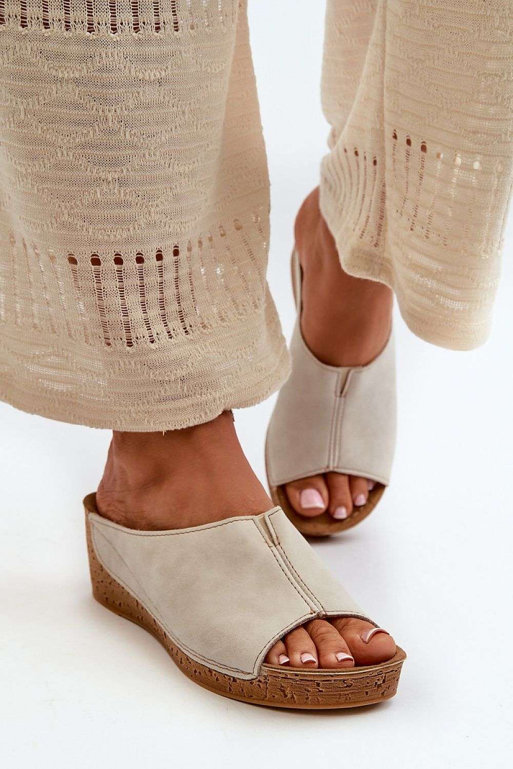 slippers model 198463 Step in style