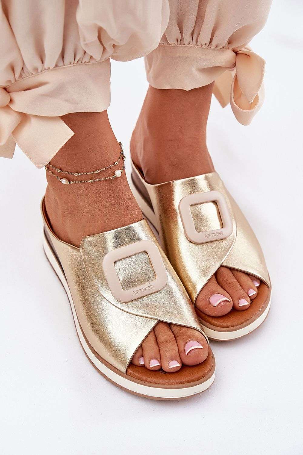 slippers model 212349 Step in style