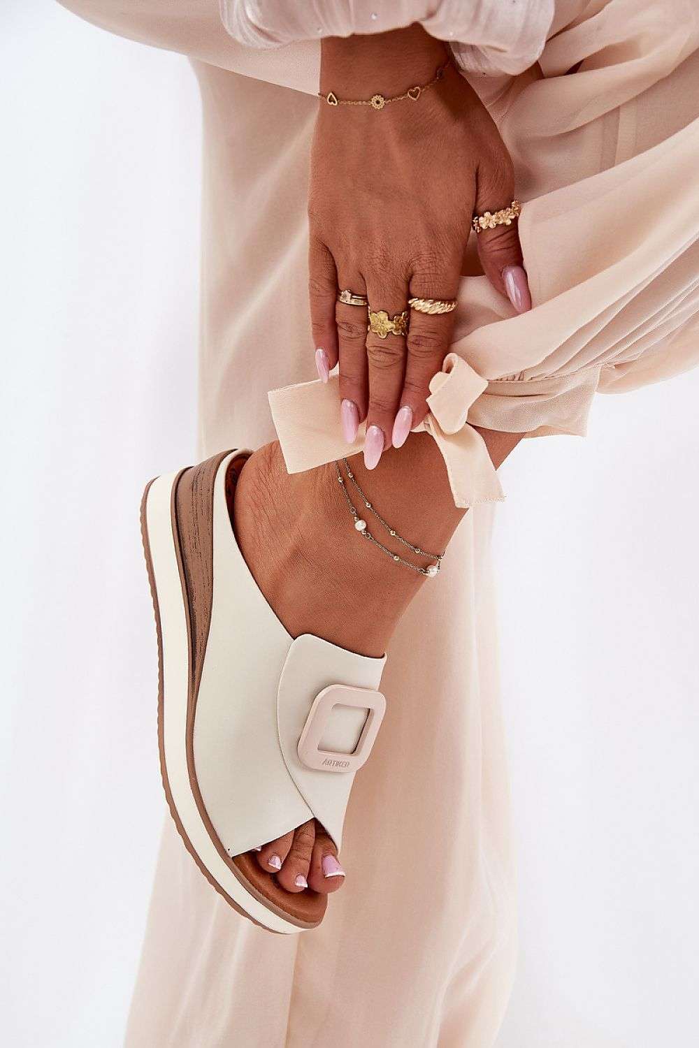 slippers model 212350 Step in style