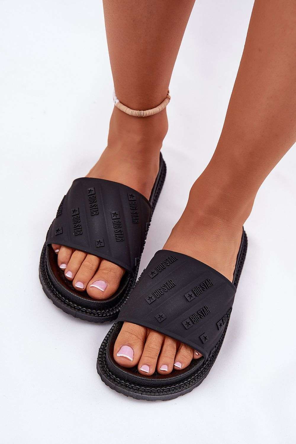 slippers model 212596 Step in style