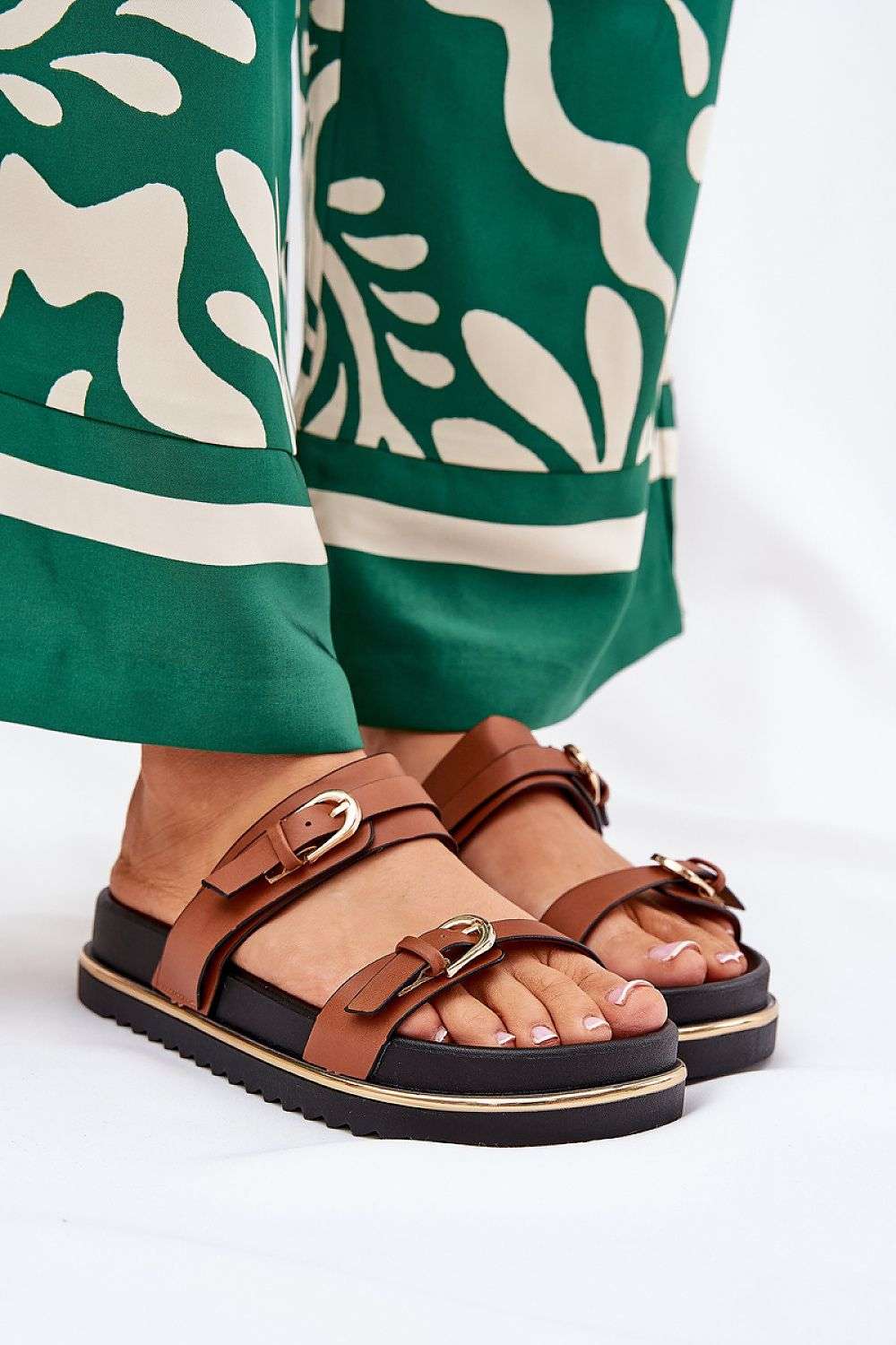 slippers model 212610 Step in style