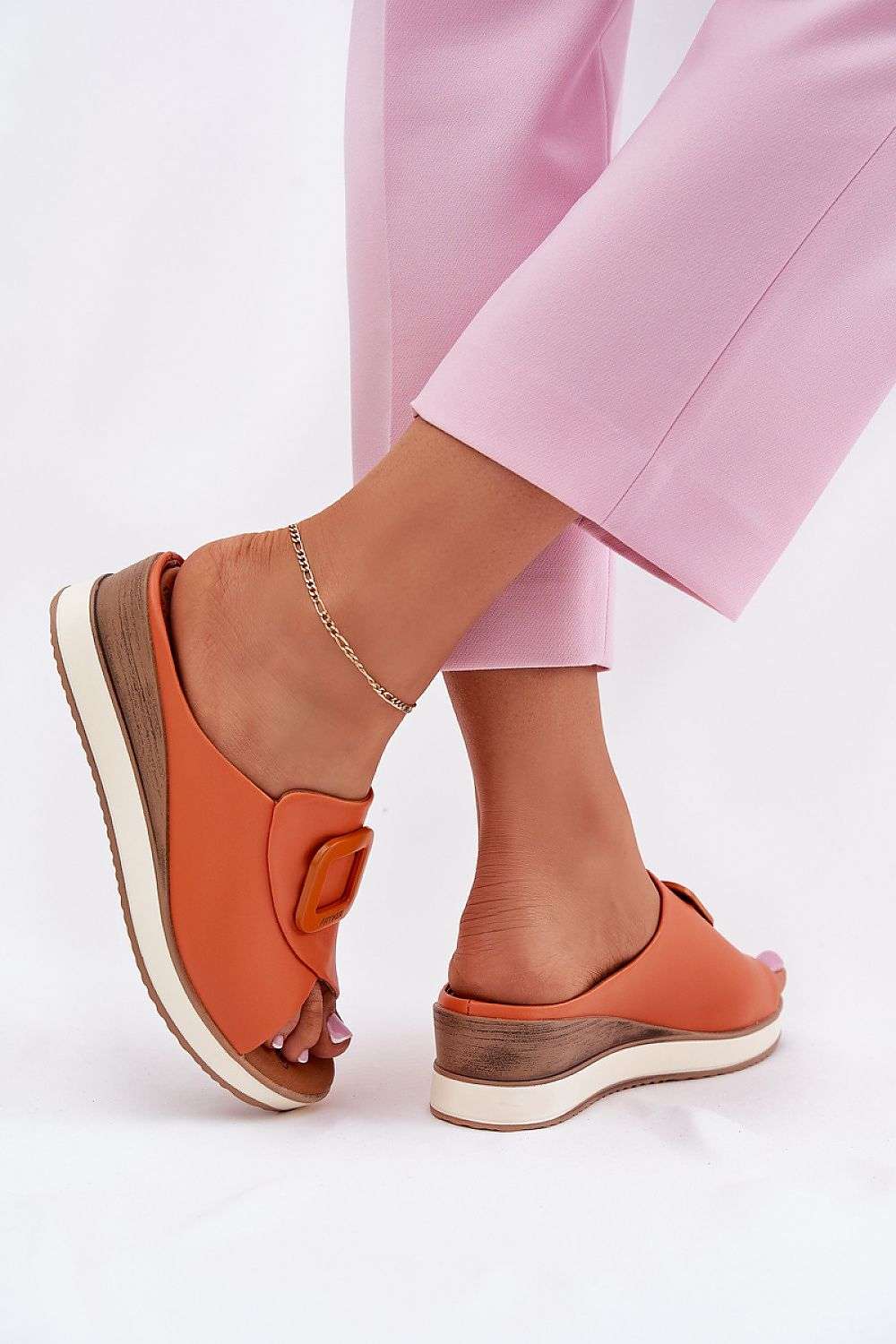 slippers model 212709 Step in style