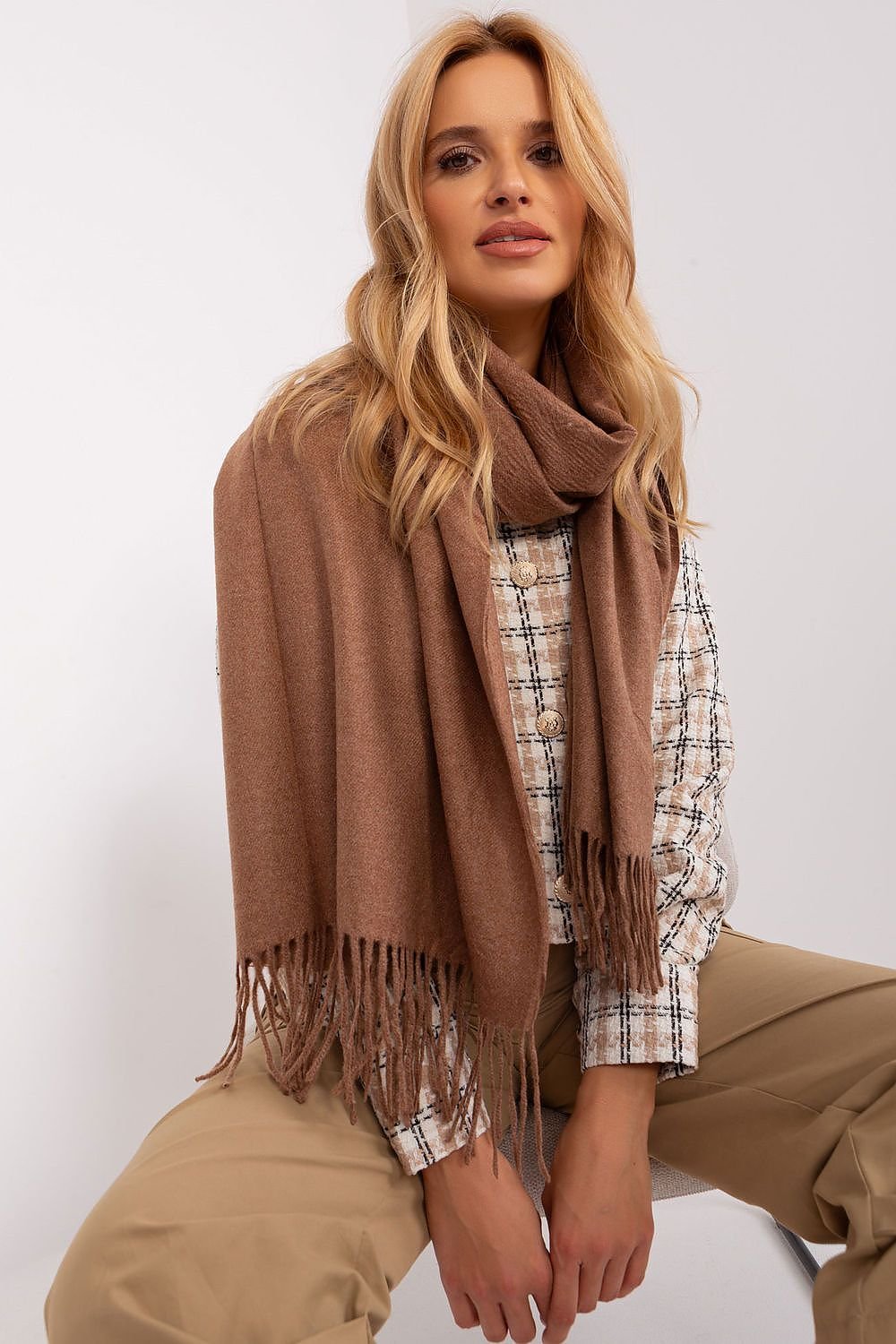 AT Scarf Model 187617 - Stylish and Comfortable