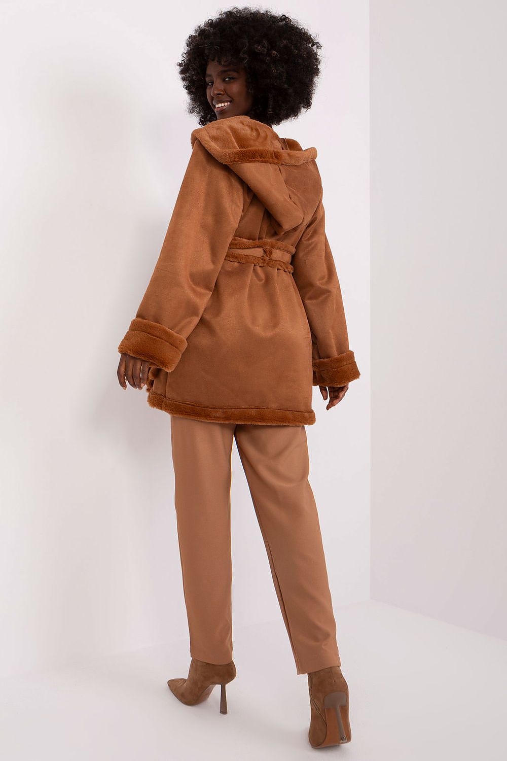 coat model 191136 Lakerta