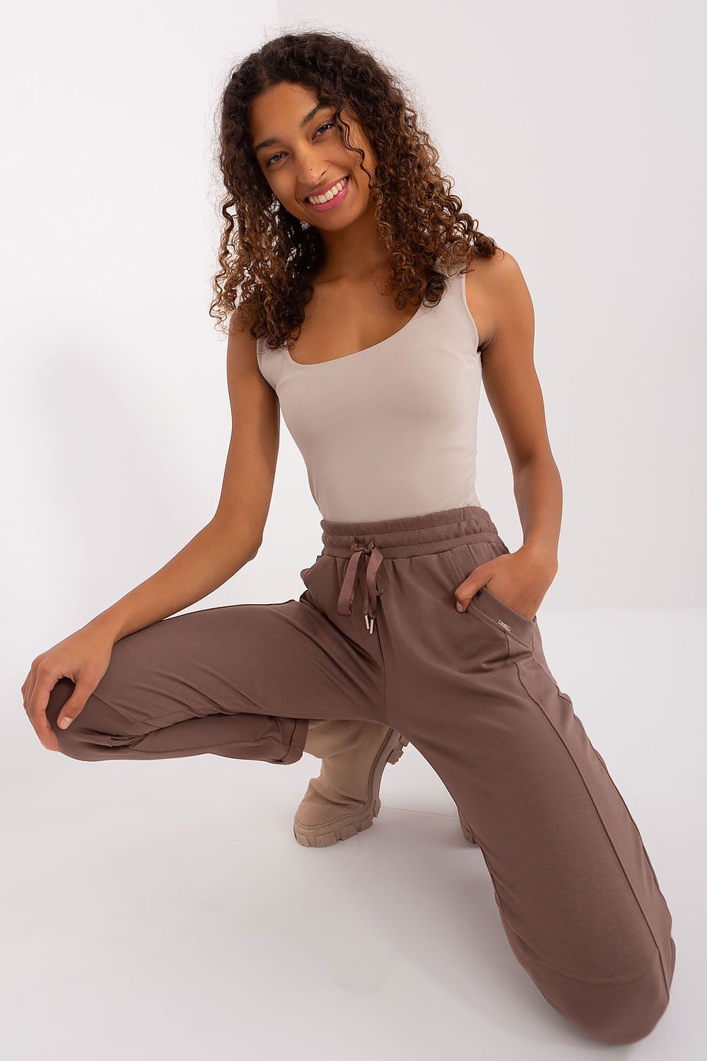 trainingsbroek model 191222 Relevance