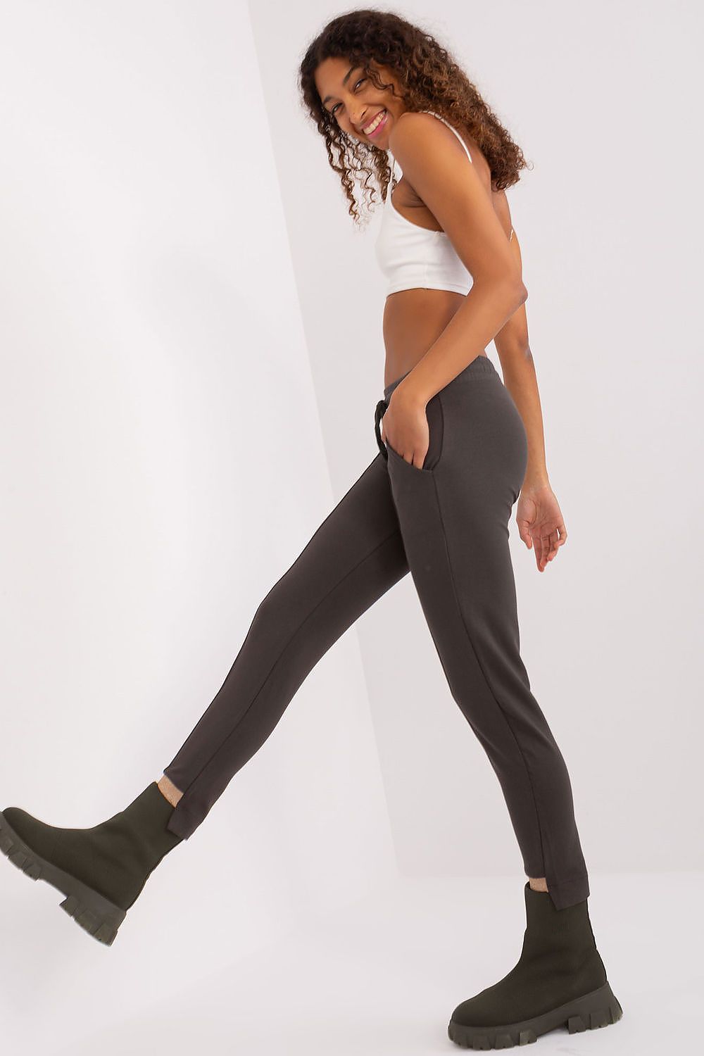 trainingsbroek model 191236 Relevance
