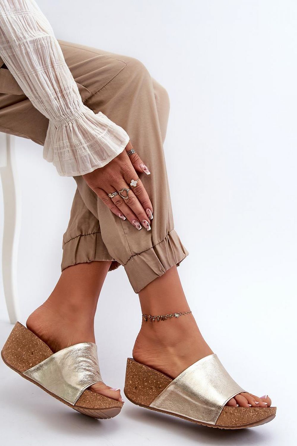 slippers model 197657 Step in style