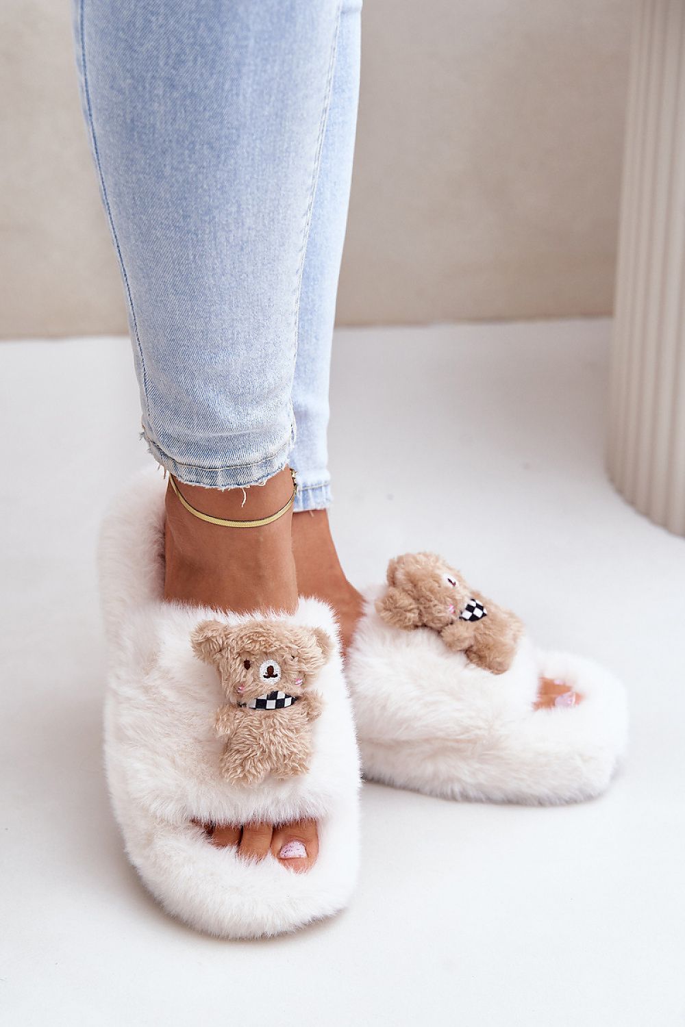 slippers model 202179 Step in style