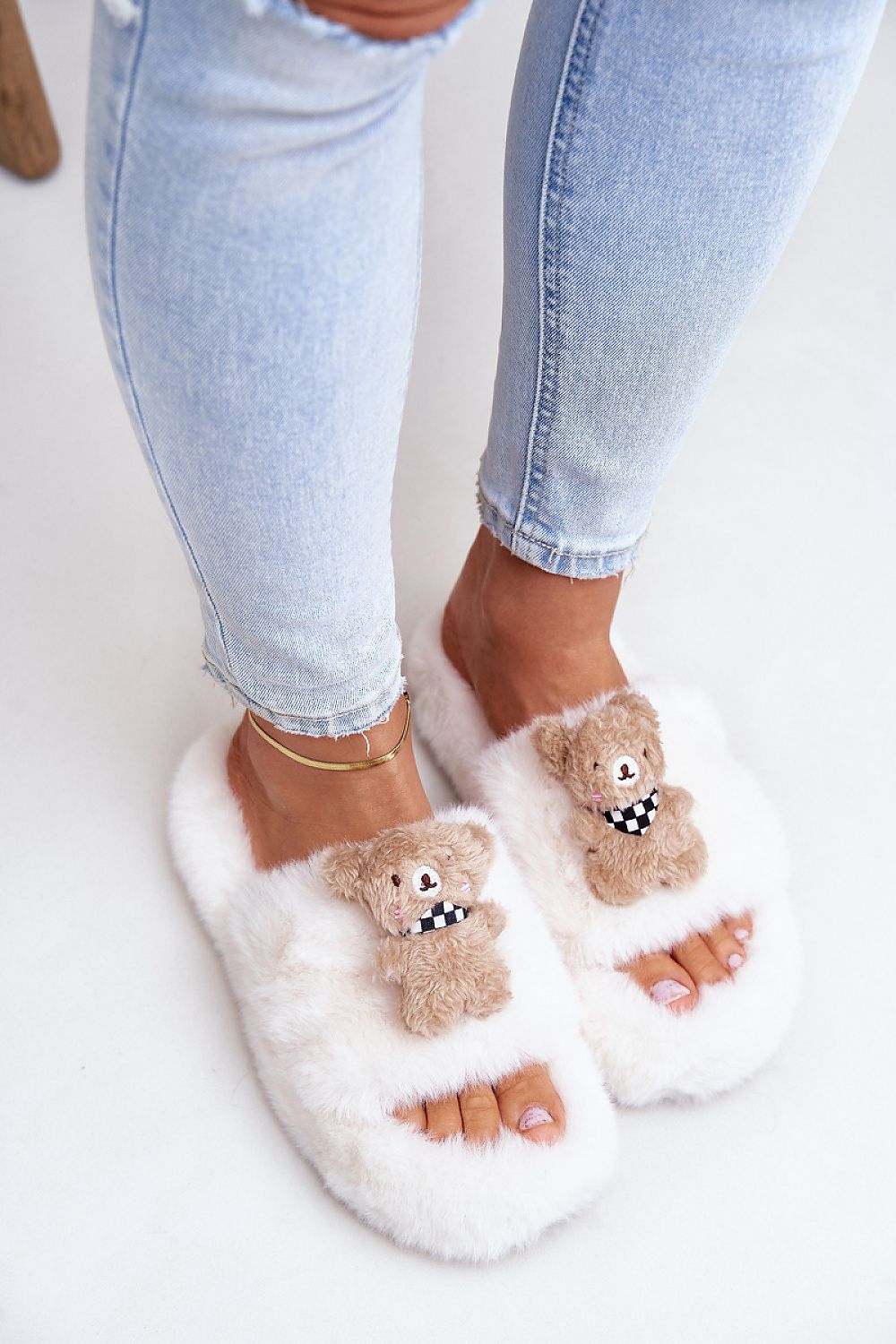 slippers model 202179 Step in style
