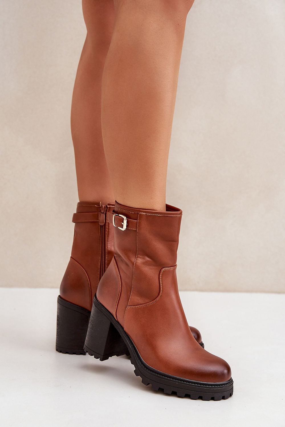 Laarsjes met hoge hak model 204673 Step in style