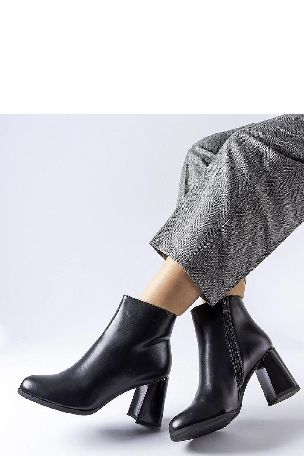 Boots on wedge heel model 205849 Solea