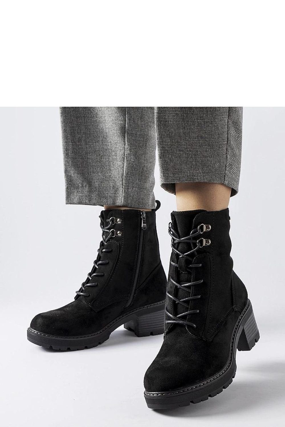 Boots on wedge heel model 205853 Solea