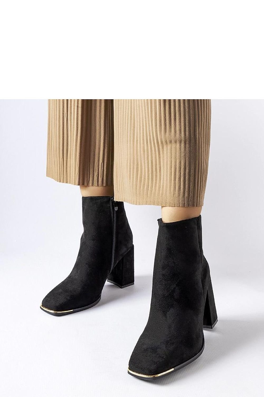 Boots on wedge heel model 205866 Solea