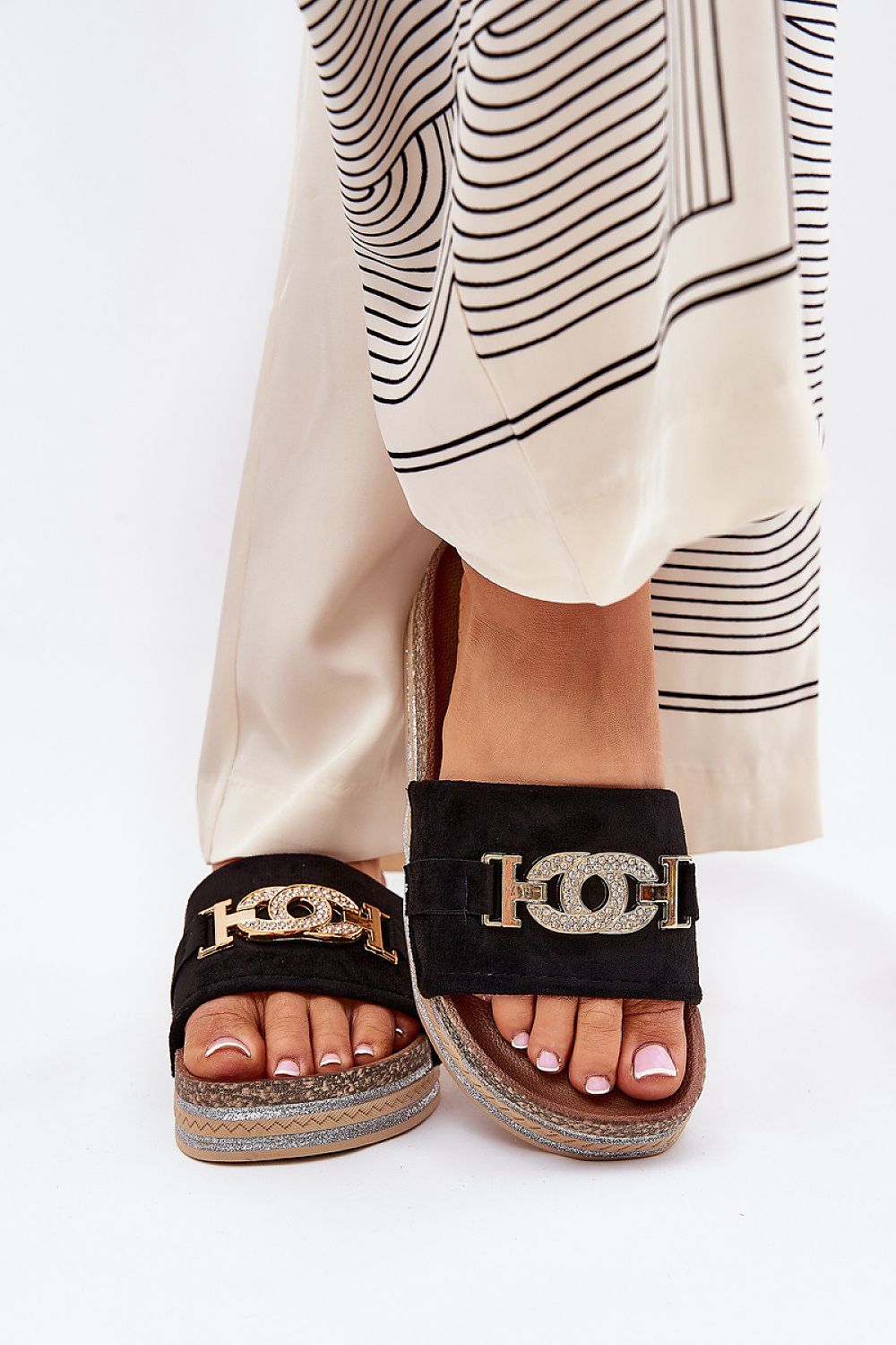 slippers model 210768 Step in style