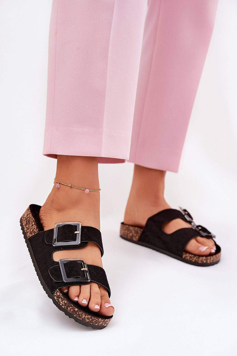 slippers model 211015 Step in style
