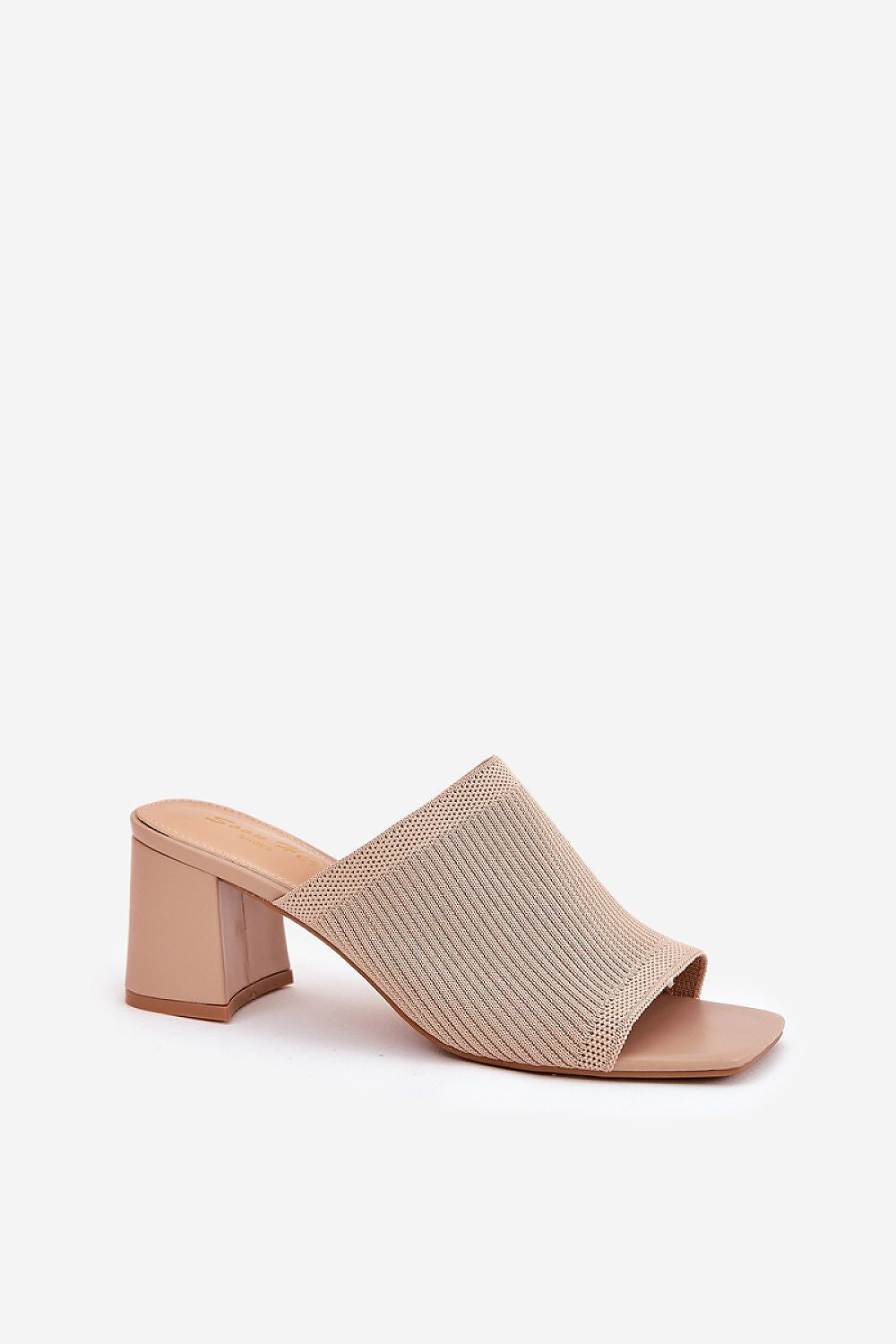 slippers model 211021 Step in style
