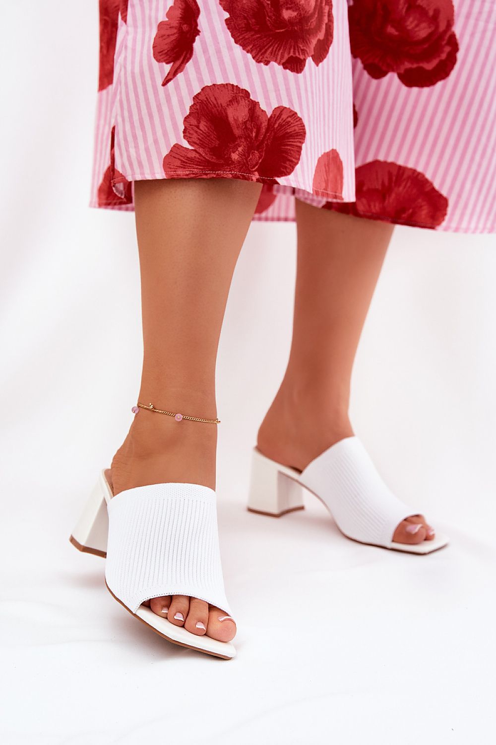 slippers model 211023 Step in style