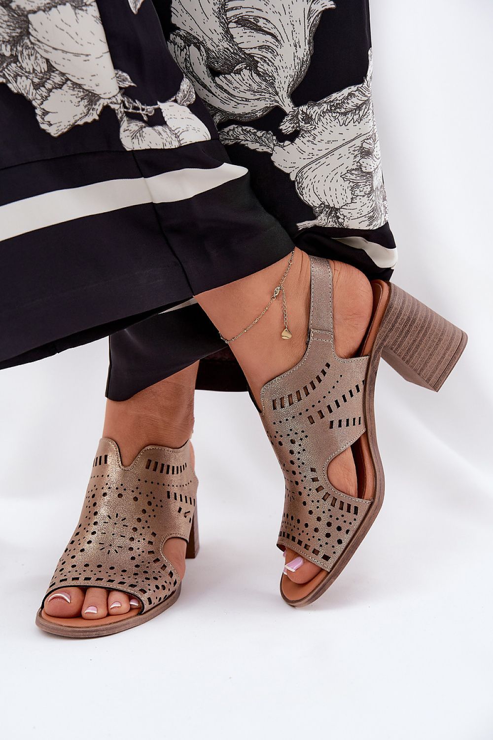 sandalen op hak model 211364 Step in style