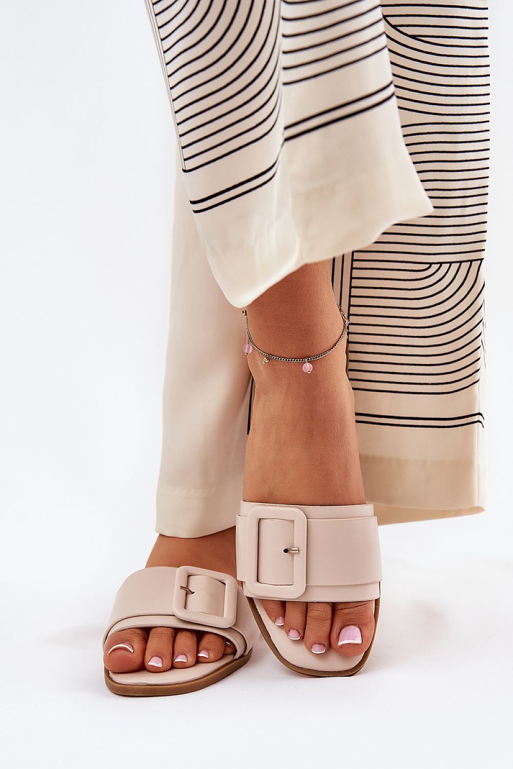slippers model 211702 Step in style