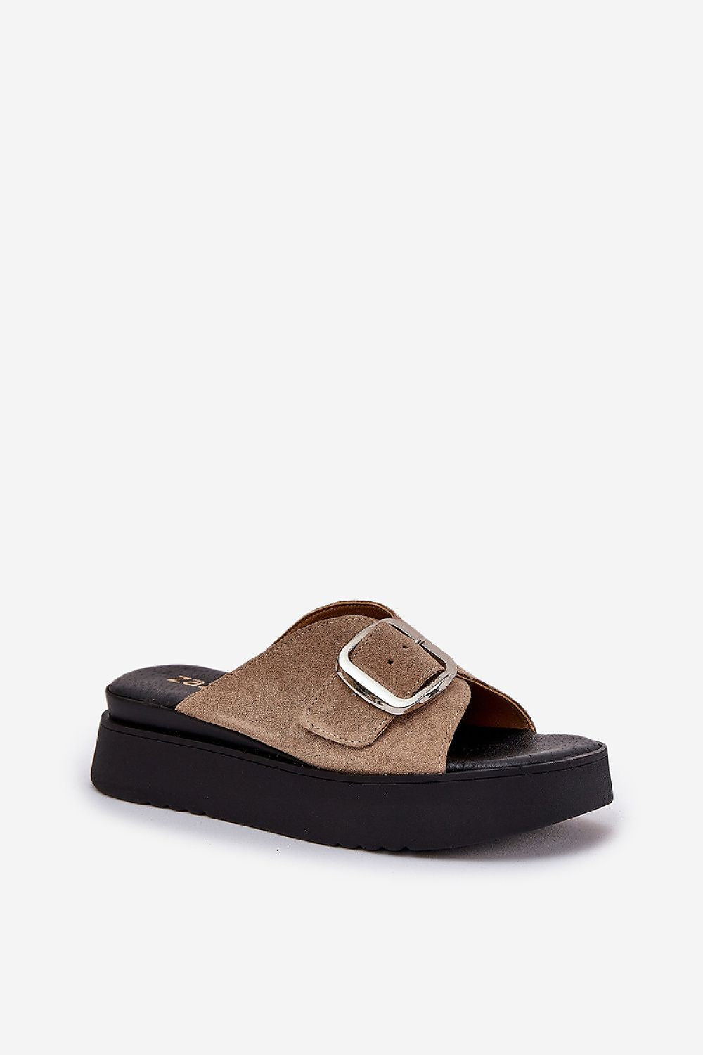 slippers model 211968 Step in style