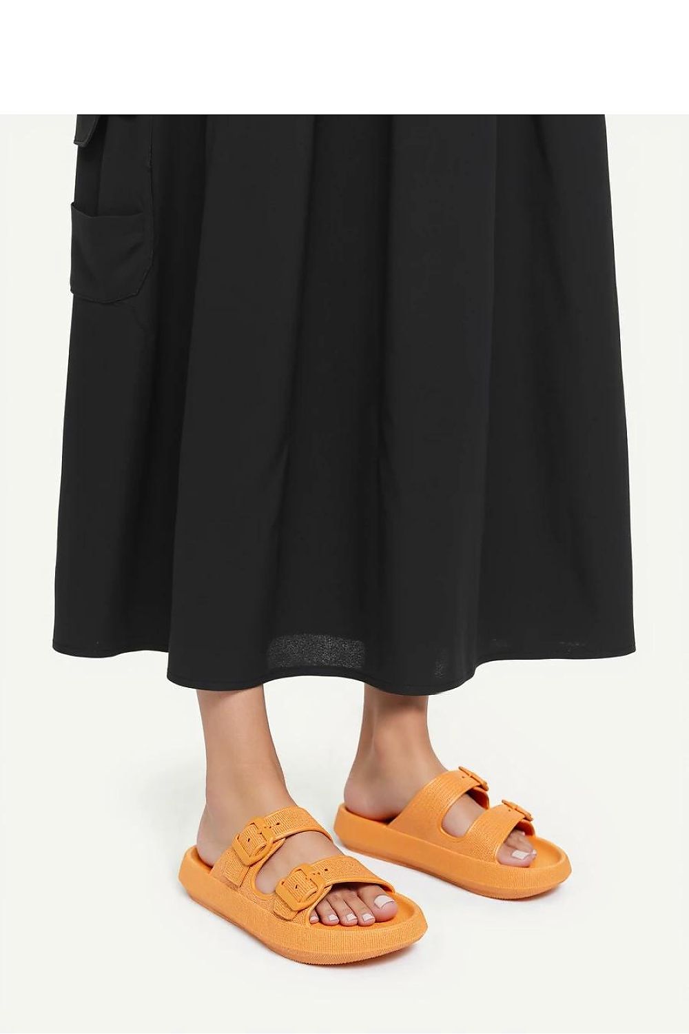 slippers model 212943 Inello