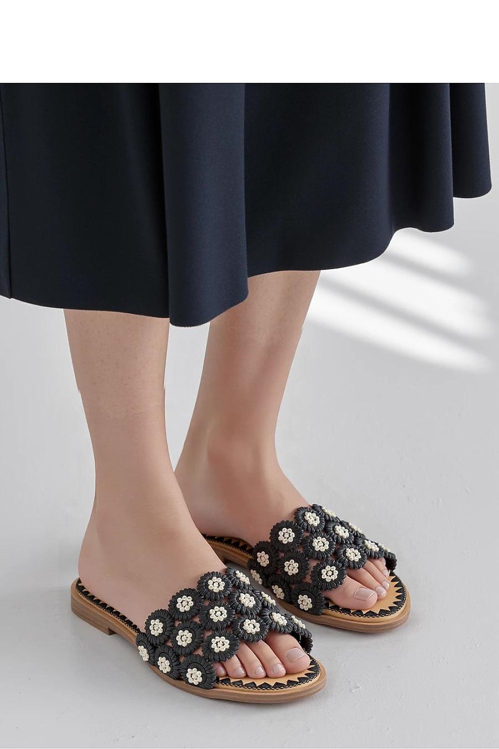 slippers model 212961 Inello