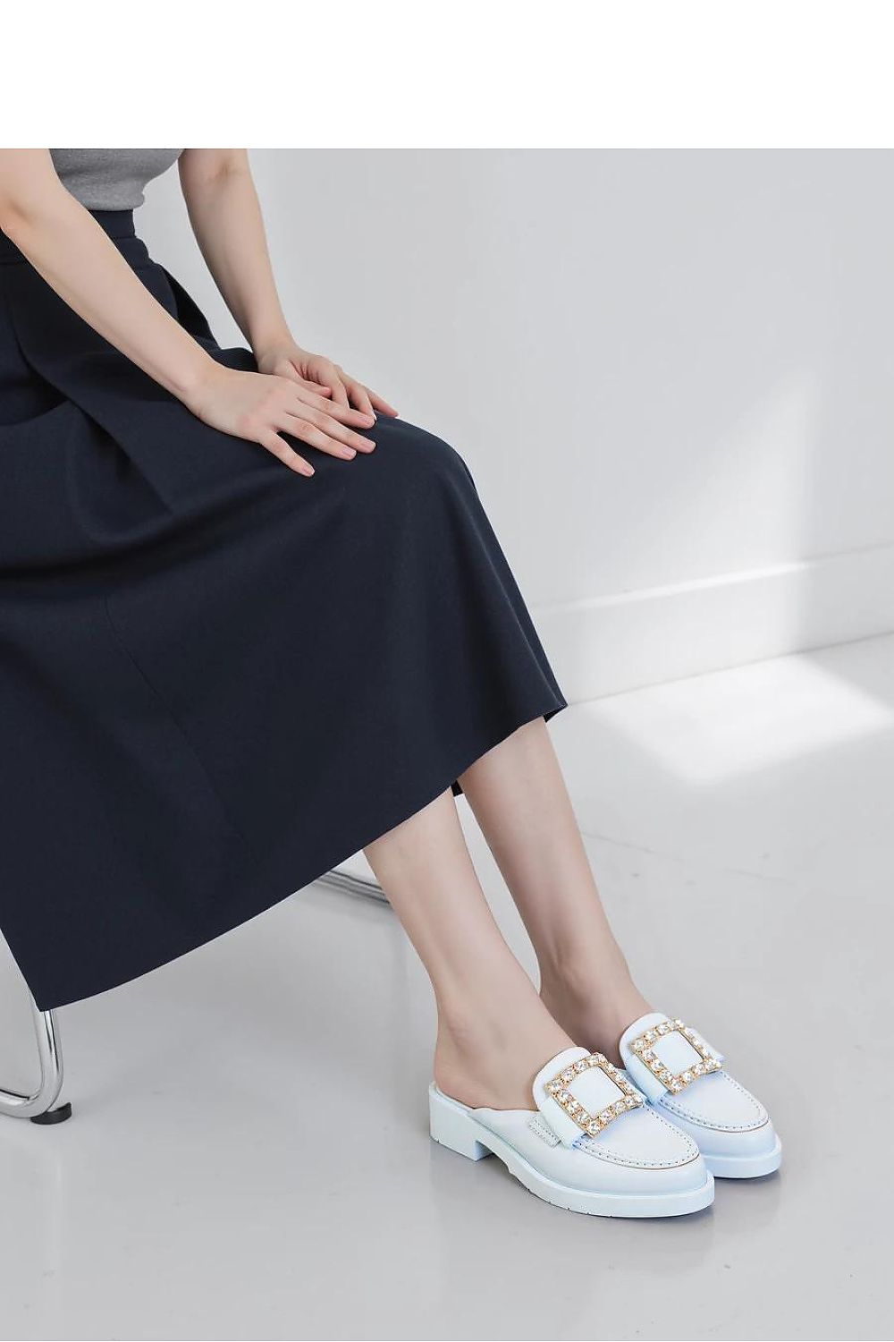 slippers model 212978 Inello