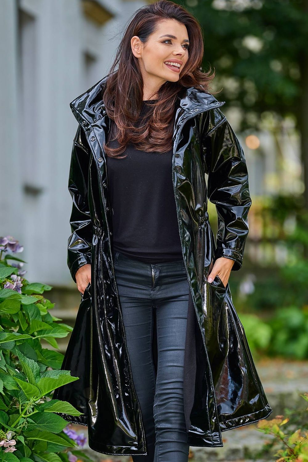 Vinyl Allure Luxe Lange Jas voor Vrouwen – Stijlvolle Vinyl Coat voor Elk Seizoen - PrizQ