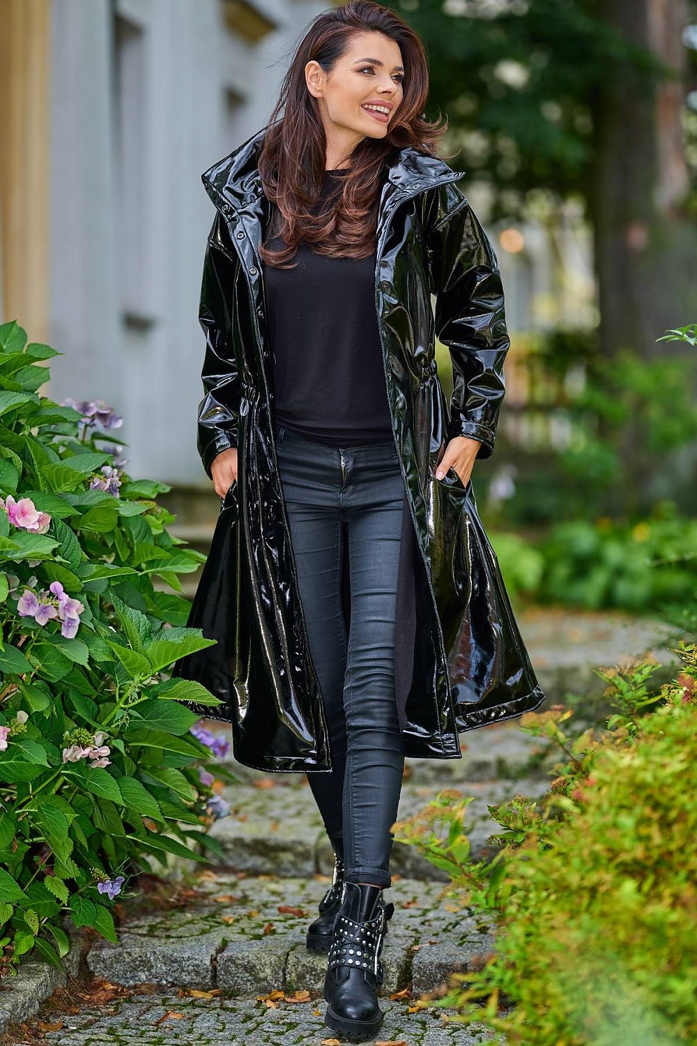 Vinyl Allure Luxe Lange Jas voor Vrouwen – Stijlvolle Vinyl Coat voor Elk Seizoen - PrizQ