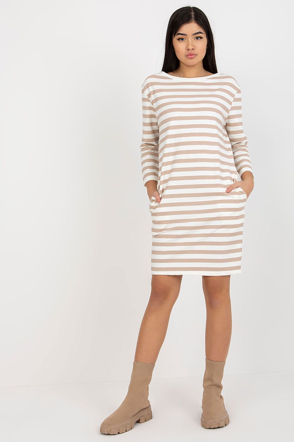 Dagjurk model 175113 Rue Paris