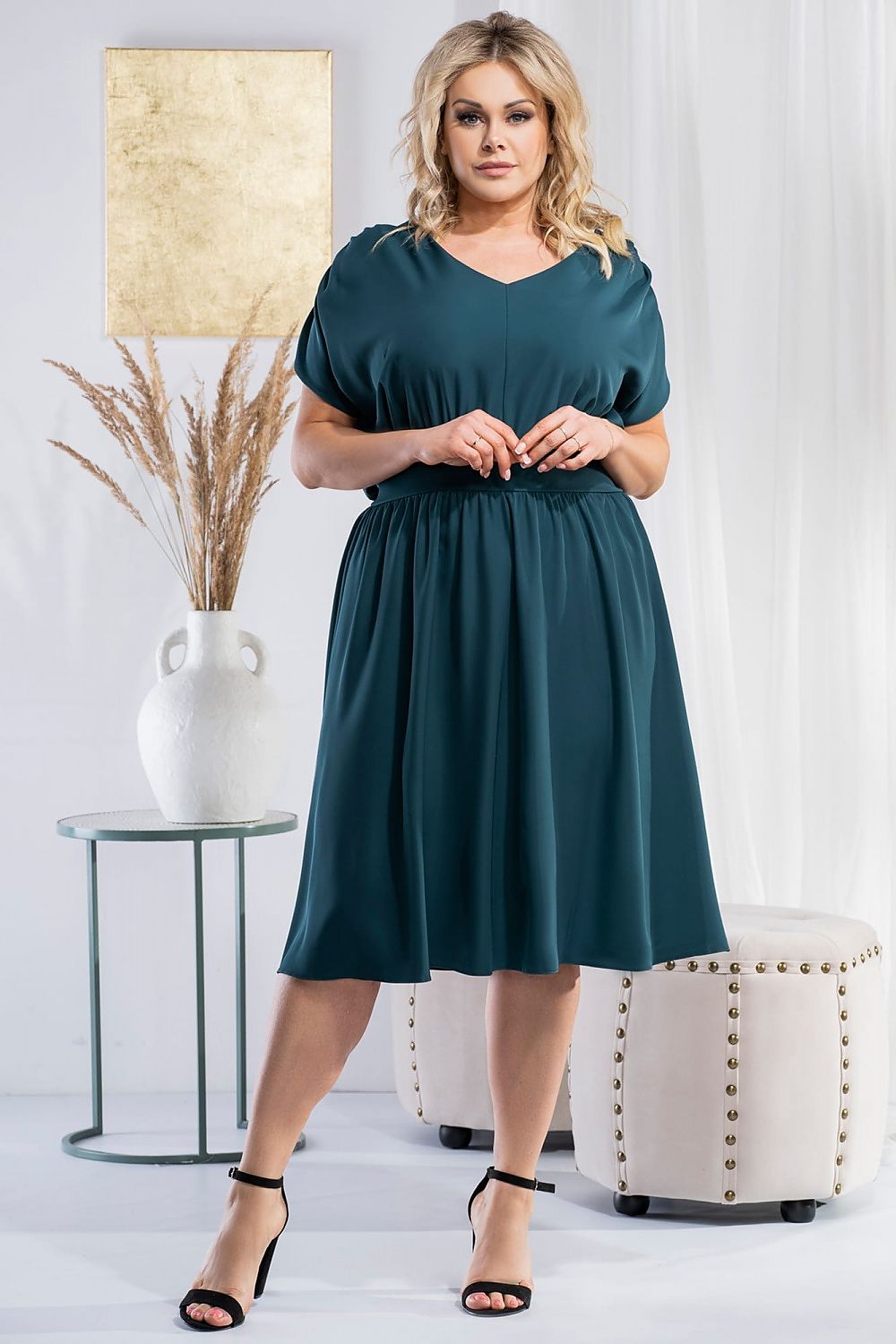 Plus size jurk model 183387 Karko
