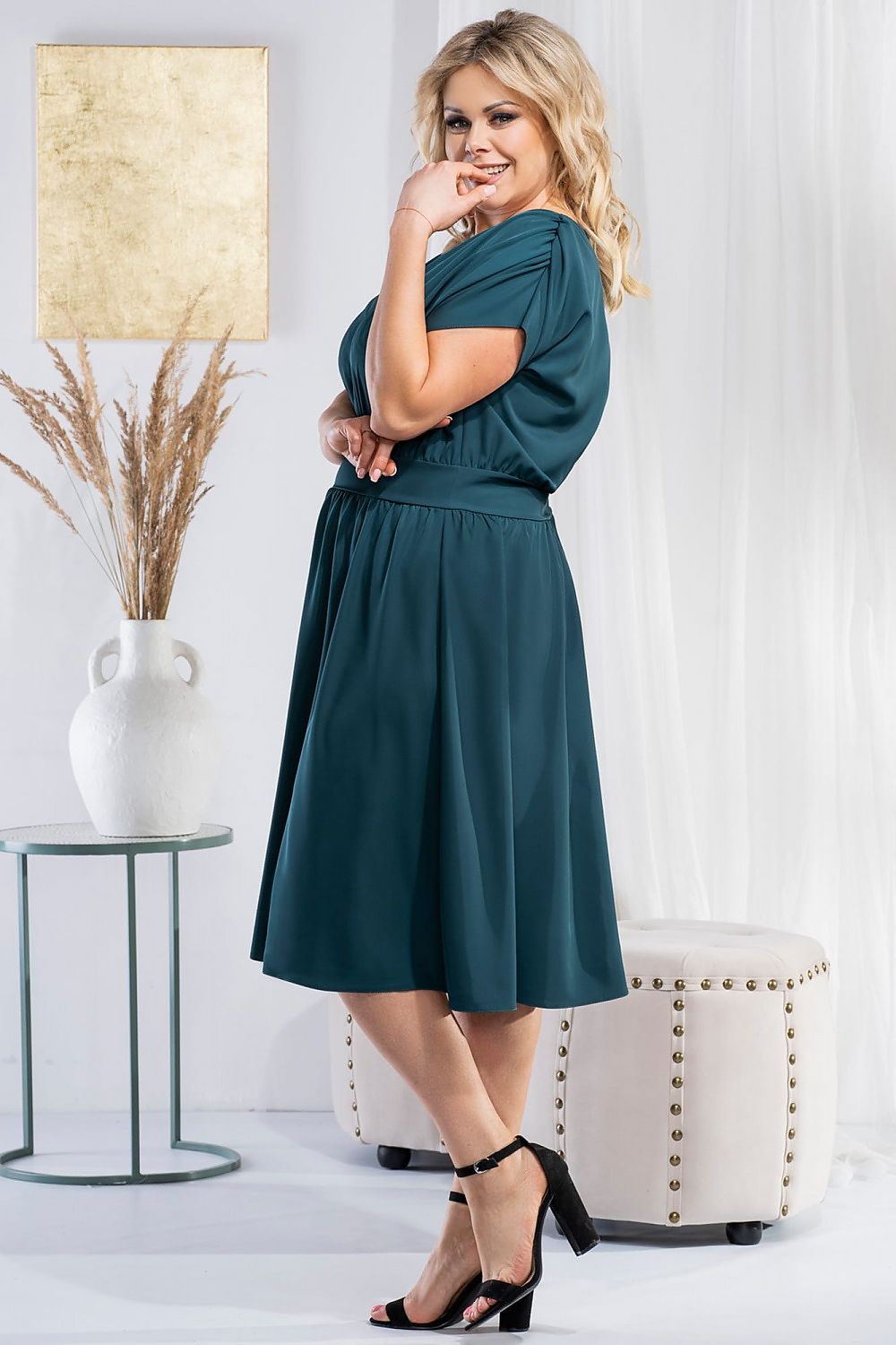 Plus size jurk model 183387 Karko