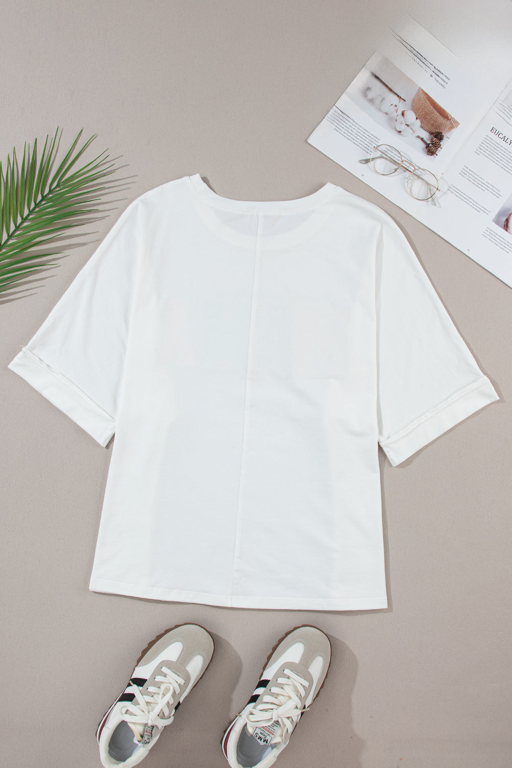 Witte MAMA T-shirt met chenille patches en ronde hals - PrizQ
