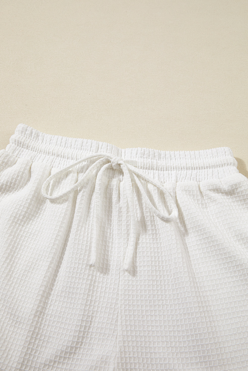 Witte casual textuur T-shirt en shorts set met trekkoord - PrizQ