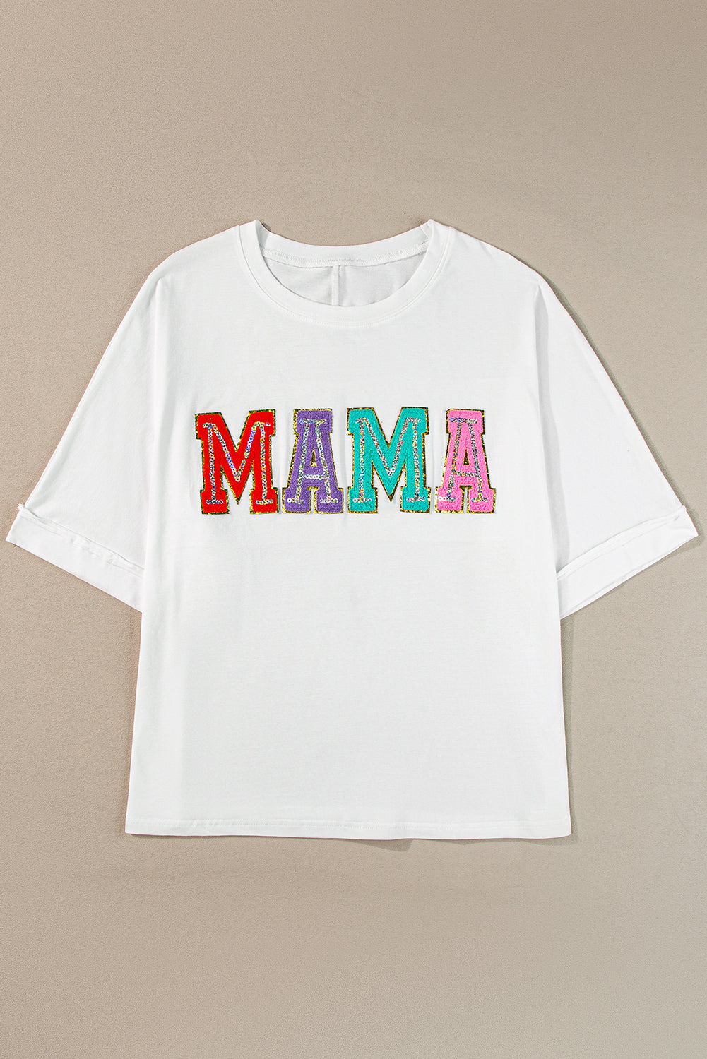 Witte MAMA T-shirt met chenille patches en ronde hals - PrizQ