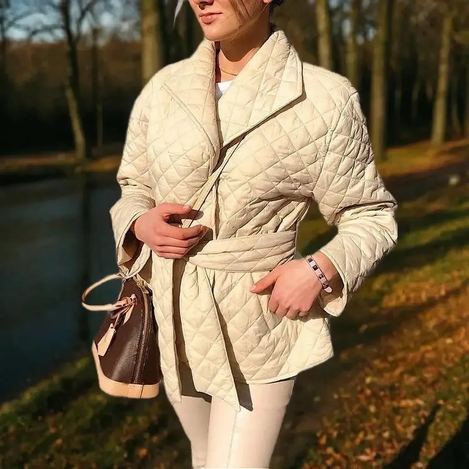 Nieuwe Warme Korte Dames Parka met Katoen Vulling, Riem en Revers Kraag - PrizQ