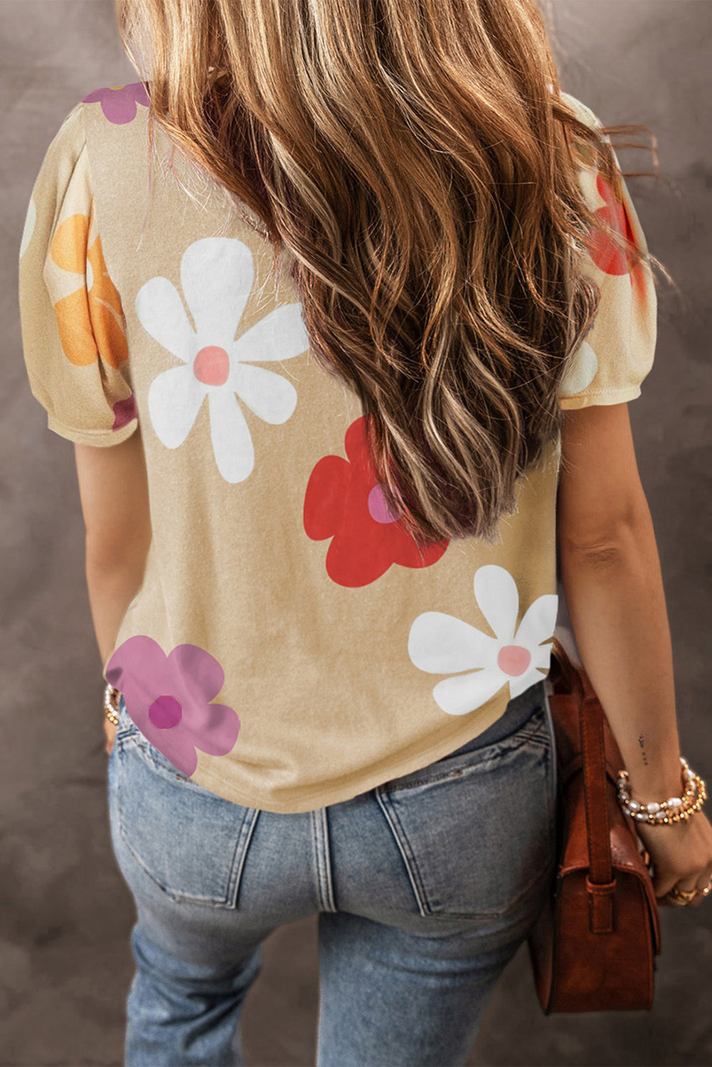 Zwarte Tee met bloemenprint - PrizQ