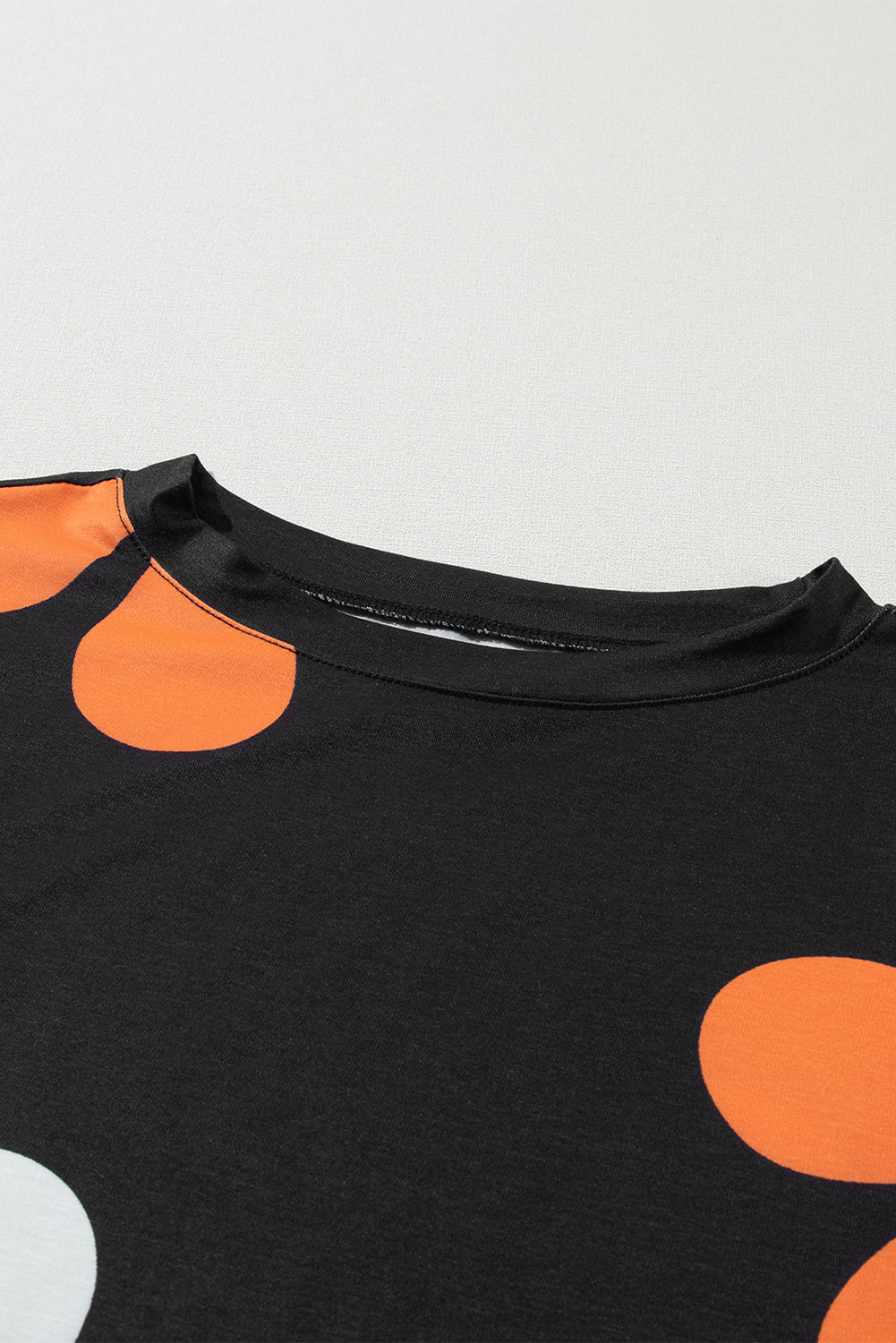 Zwarte Tee met bloemenprint - PrizQ