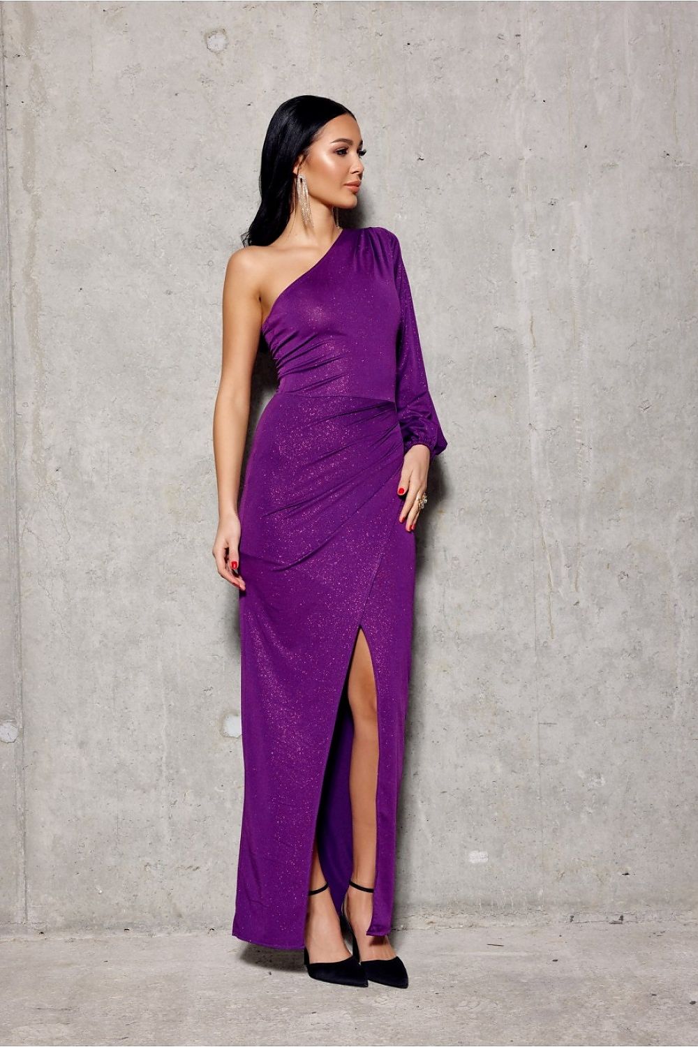 Asymmetrische jurk met hoge split en ruche-taille voor een perfecte pasvorm