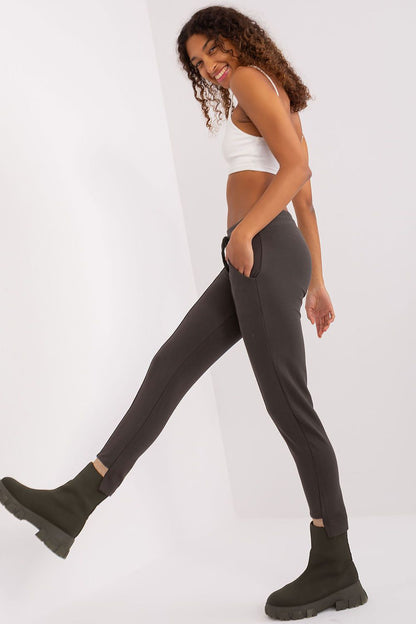 trainingsbroek model 191236 Relevance