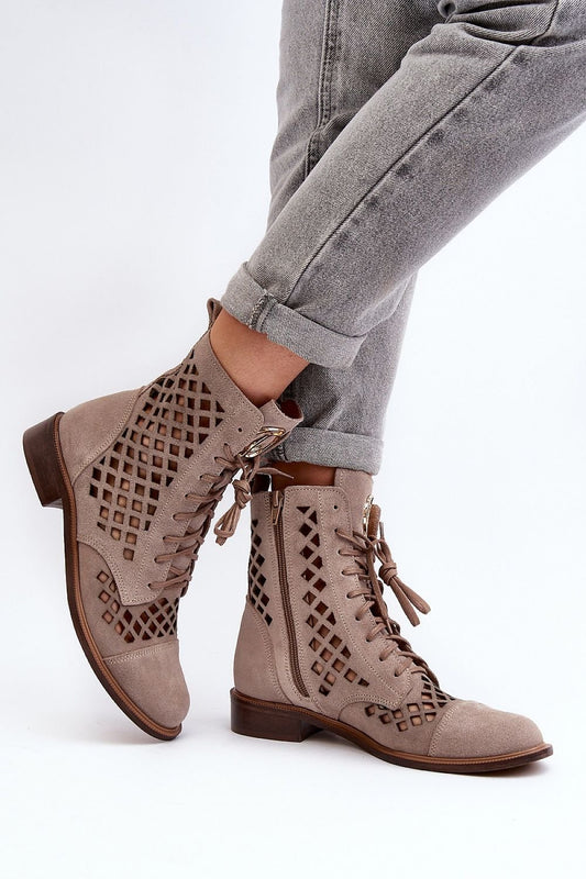 Laarsjes model 191857 Step in style