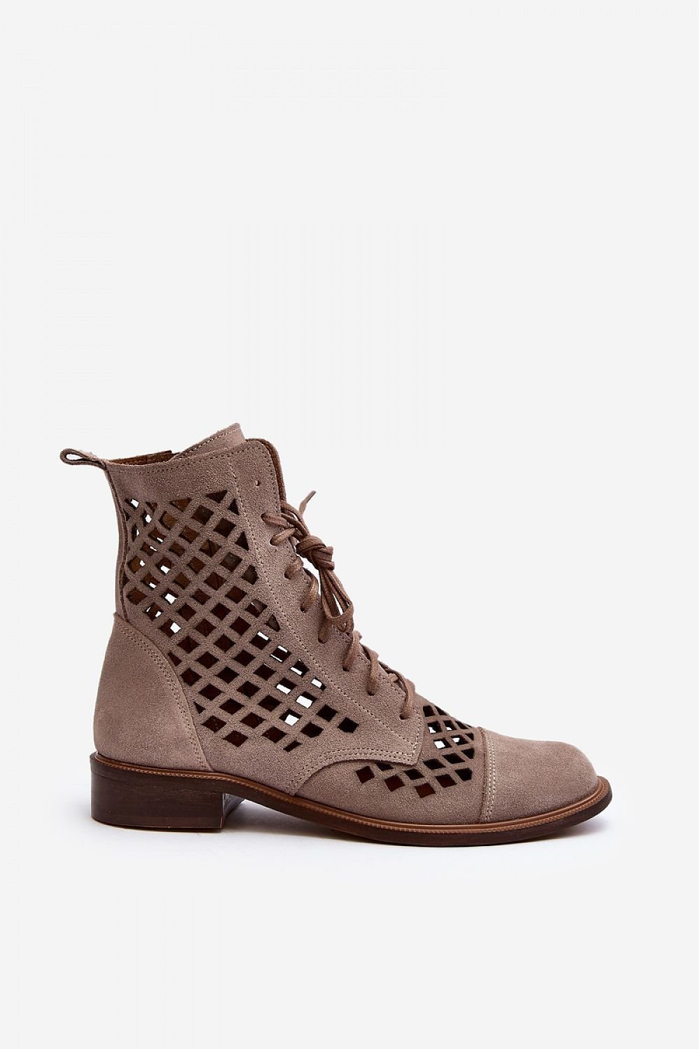 Laarsjes model 191857 Step in style