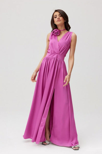 Elegante satijnen avondjurk met ruguitsnede en beensplit – Roco Fashion