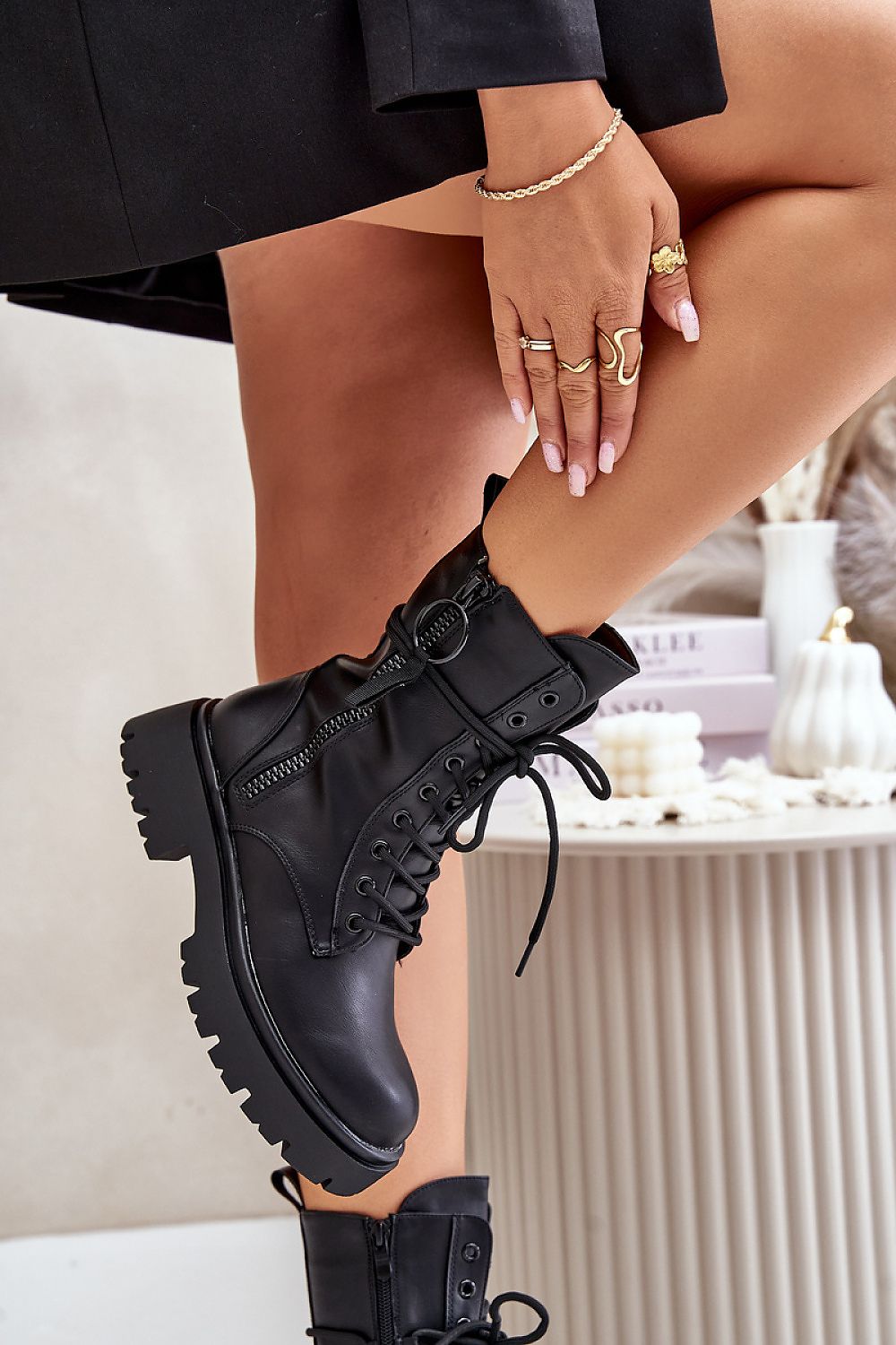 Boots model 202109 Step in style