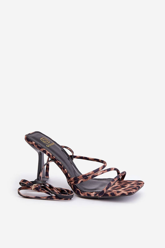 sandals on heel model 203588 Step in style