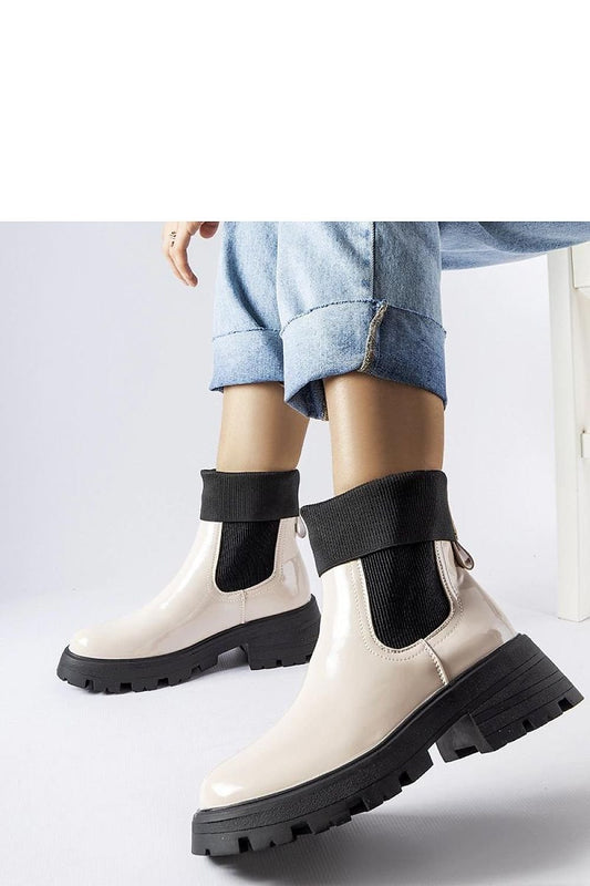 Laarsjes model 204616 Solea
