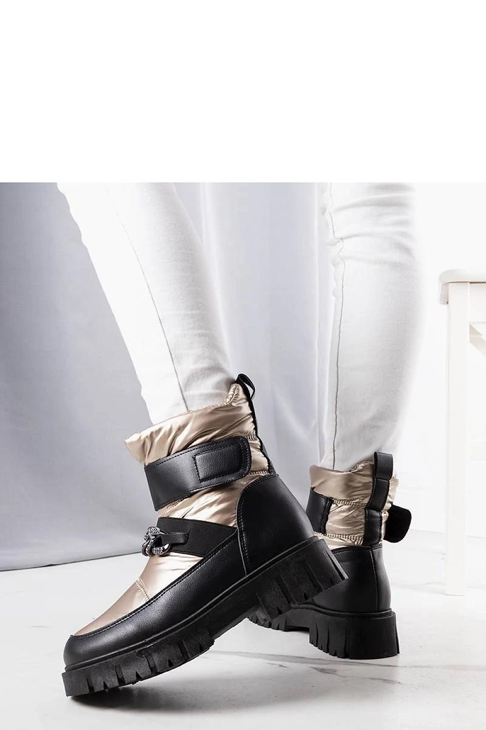 Boots model 205141 Solea
