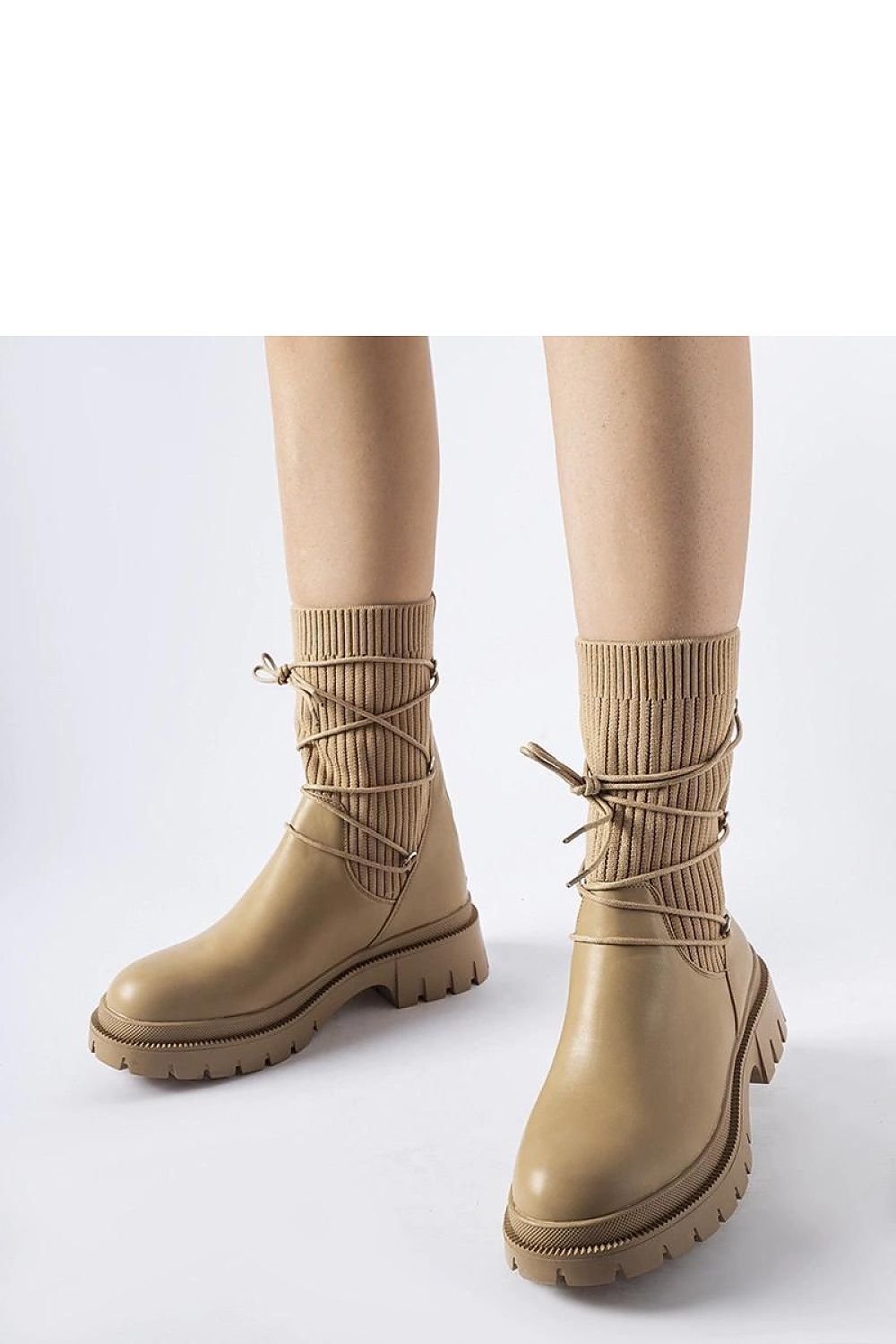 Laarsjes model 206532 Solea