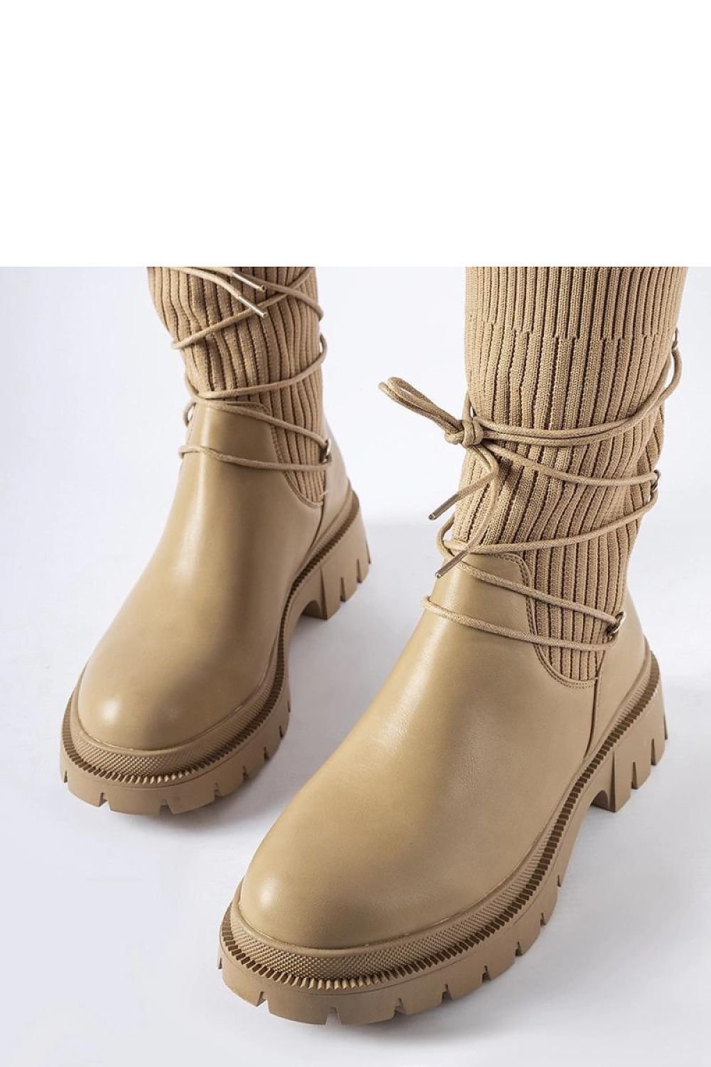Laarsjes model 206532 Solea